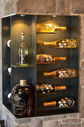 HR-15-04-22-11-30-25-4051