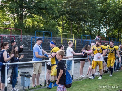 HR-16-08-27-17-37-20-0675