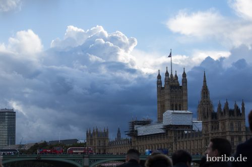 HR-16-10-01-17-33-37-1974