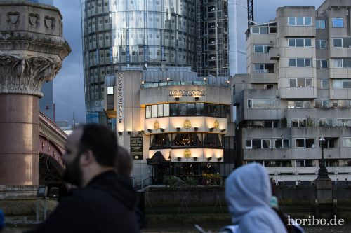 HR-16-10-01-17-51-46-1994