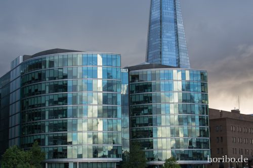 HR-16-10-01-17-56-56-2006