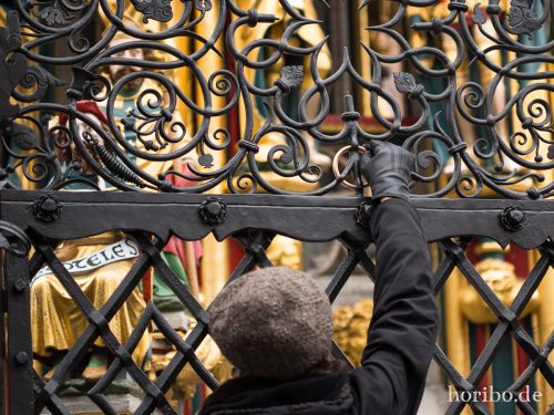 HR-16-12-06-15-00-45-3140