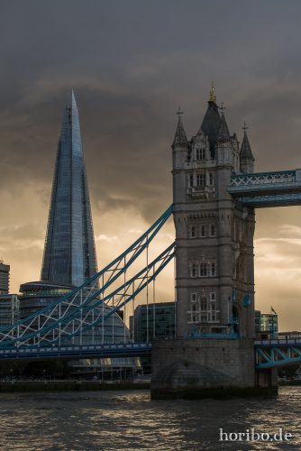 HR-16-10-01-17-59-08-2018