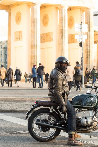 HR-17-01-22-15-44-23-3227