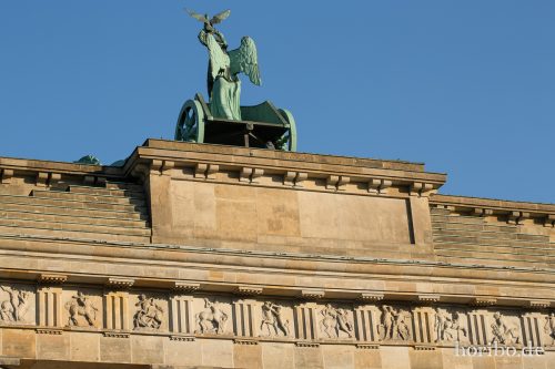 HR-17-01-22-15-45-55-3228