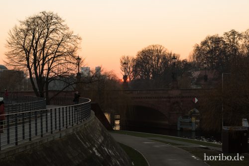 HR-17-01-22-17-15-38-3244