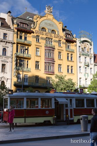 HR-17-05-02-18-24-54-5281