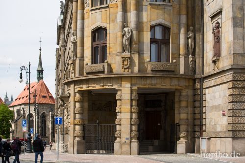 HR-17-05-03-11-52-47-5362