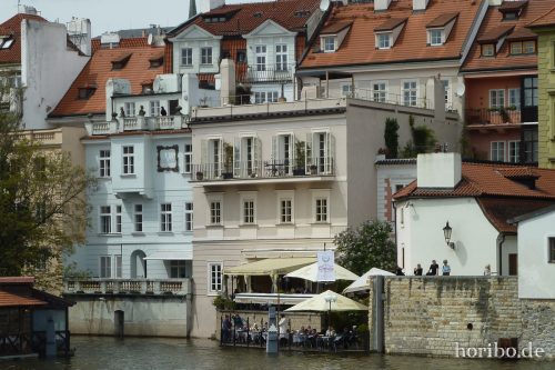 HR-17-05-03-13-27-40-1030575