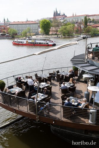 HR-17-05-03-15-11-08-5484