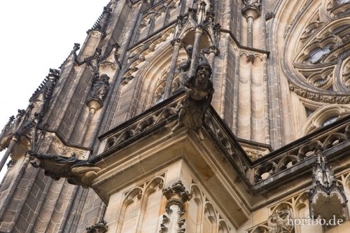 HR-17-05-04-12-22-13-5568