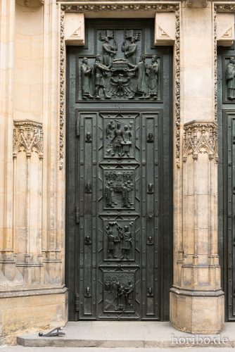 HR-17-05-04-12-22-45-5570