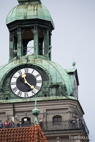 HR-17-06-08-11-11-18-8943