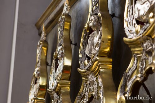 HR-17-06-09-12-18-59-9057