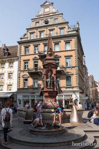 HR-17-08-25-11-55-01-4237