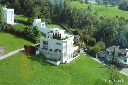 HR-17-08-27-16-24-05-1030873