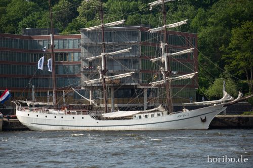 HR-18-05-13-16-30-43-1379