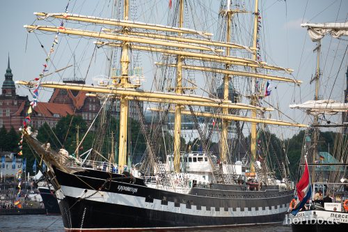 HR-18-05-13-17-05-43-1449