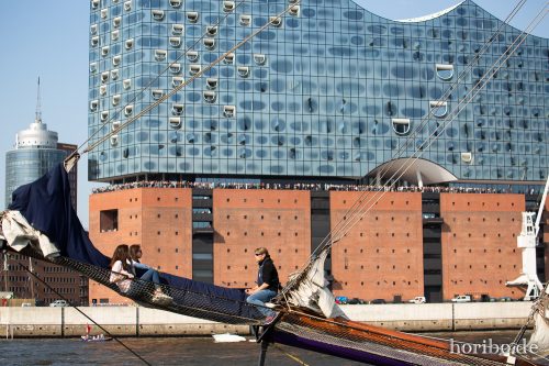 HR-18-05-13-17-25-42-1487