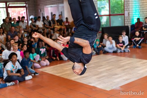 HR-18-06-30-16-22-20-4657