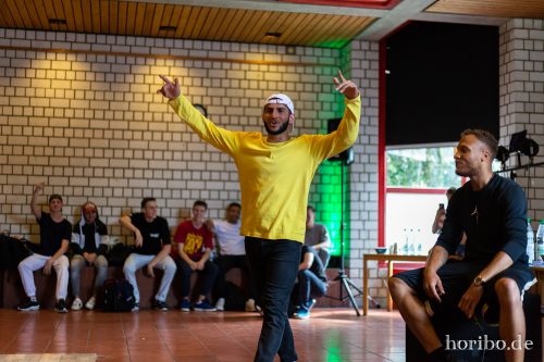 HR-18-06-30-16-24-43-4669