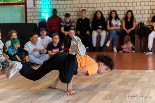 HR-18-06-30-16-27-17-4697