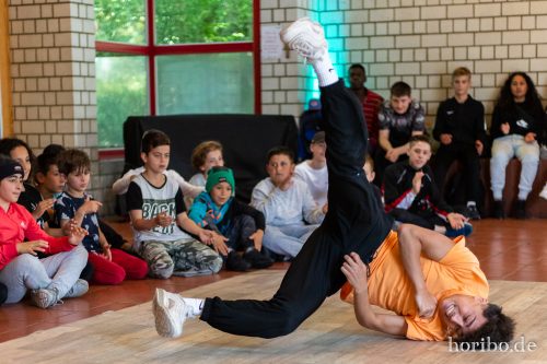 HR-18-06-30-16-27-22-4710