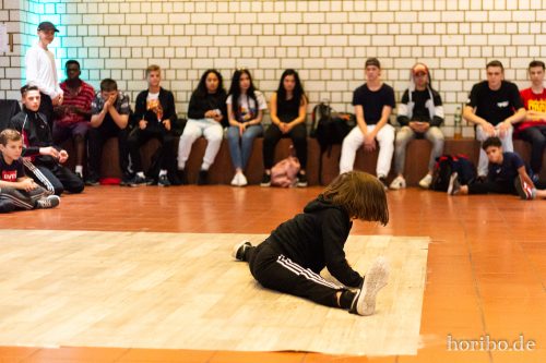 HR-18-06-30-16-33-21-4723