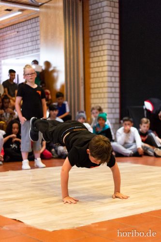 HR-18-06-30-16-35-10-4767