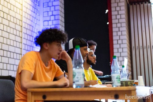 HR-18-06-30-16-40-44-4875