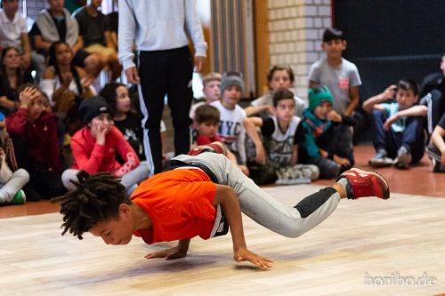 HR-18-06-30-16-59-05-5273