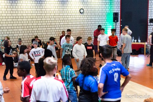 HR-18-06-30-17-12-36-5299