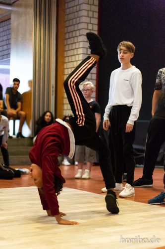 HR-18-06-30-18-21-54-5626