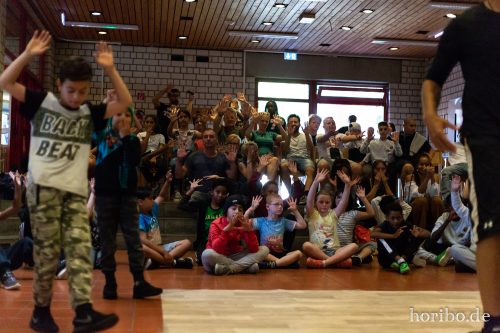 HR-18-06-30-18-45-40-5907