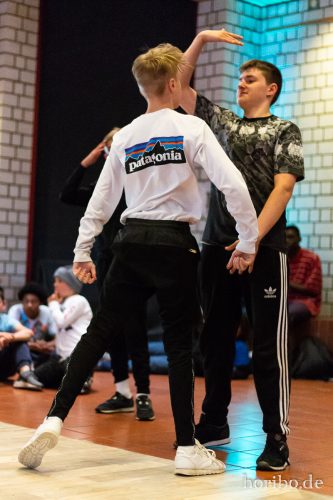 HR-18-06-30-18-49-29-5928