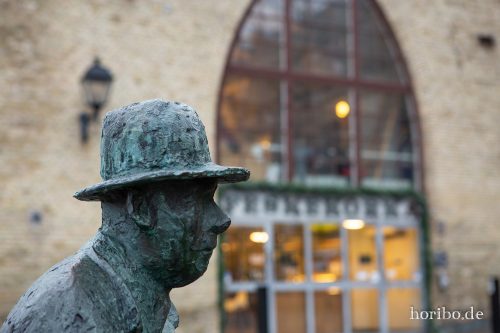 HR-18-12-06-14-25-50-0805