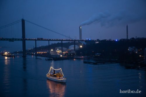 HR-18-12-06-15-49-49-0823