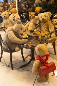 HR-19-02-24-15-38-46-1484