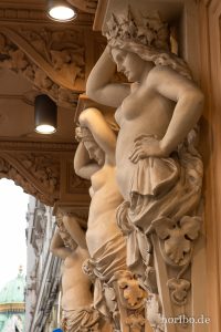 HR-19-02-24-16-13-57-1518