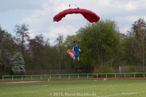 HR_20130505-12-47-6865