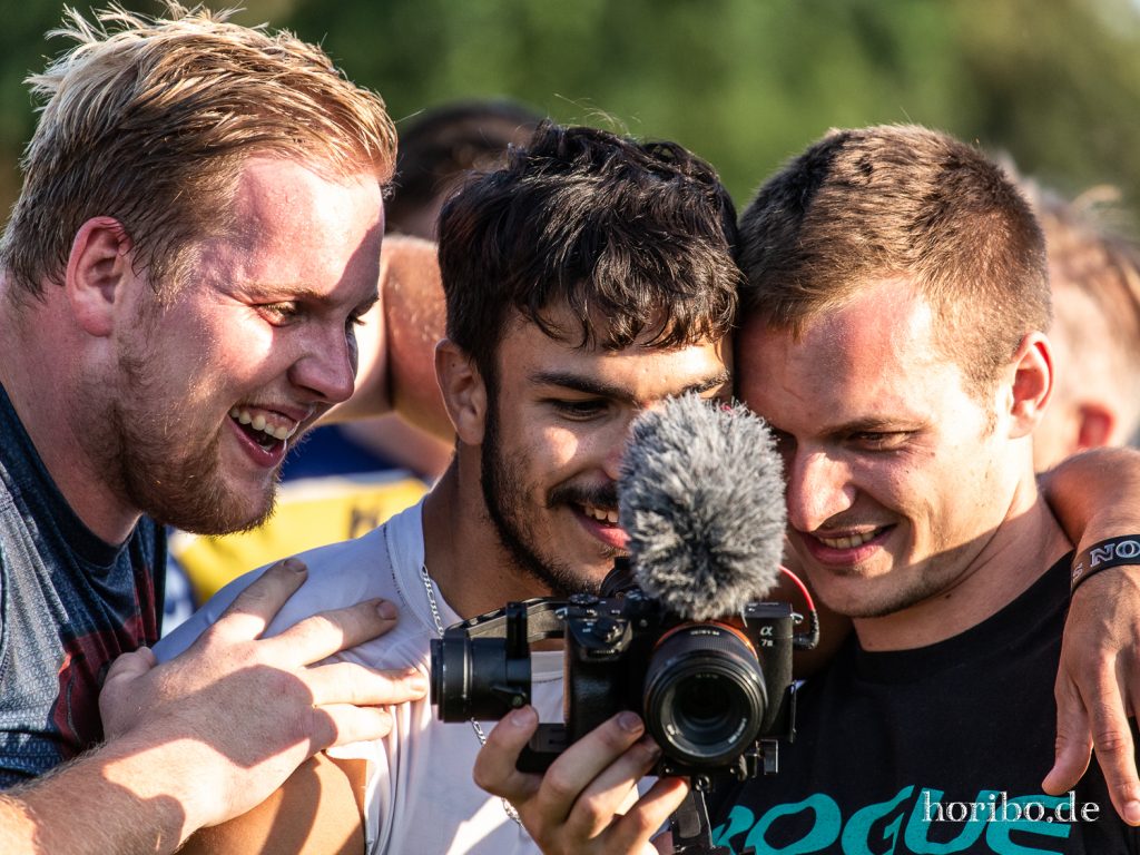 HR-19-08-03-20-16-32-1984