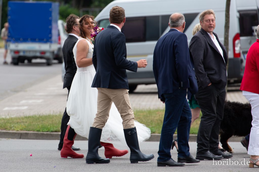 HR-19-06-06-15-50-24-6812