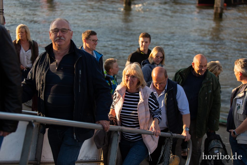 HR-19-09-14-19-38-18-6576