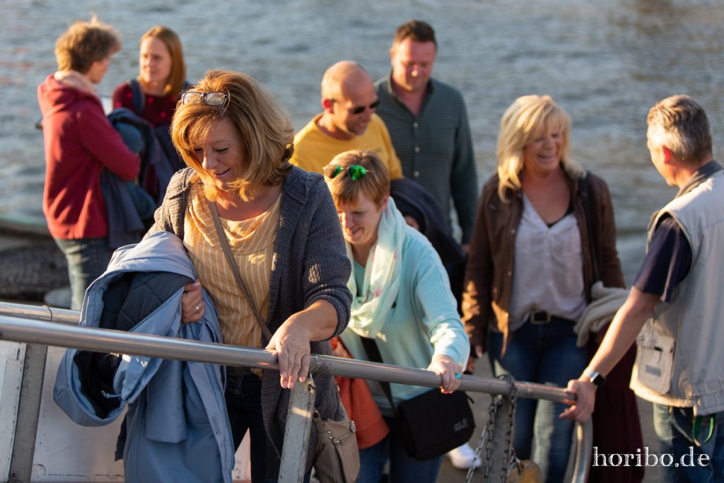 HR-19-09-14-19-38-56-6584