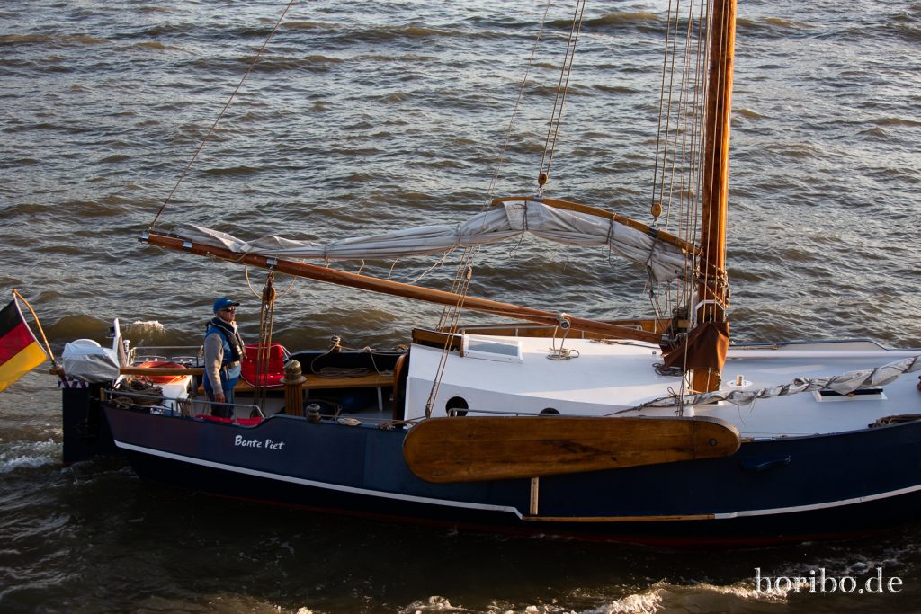 HR-19-09-14-19-42-09-6598