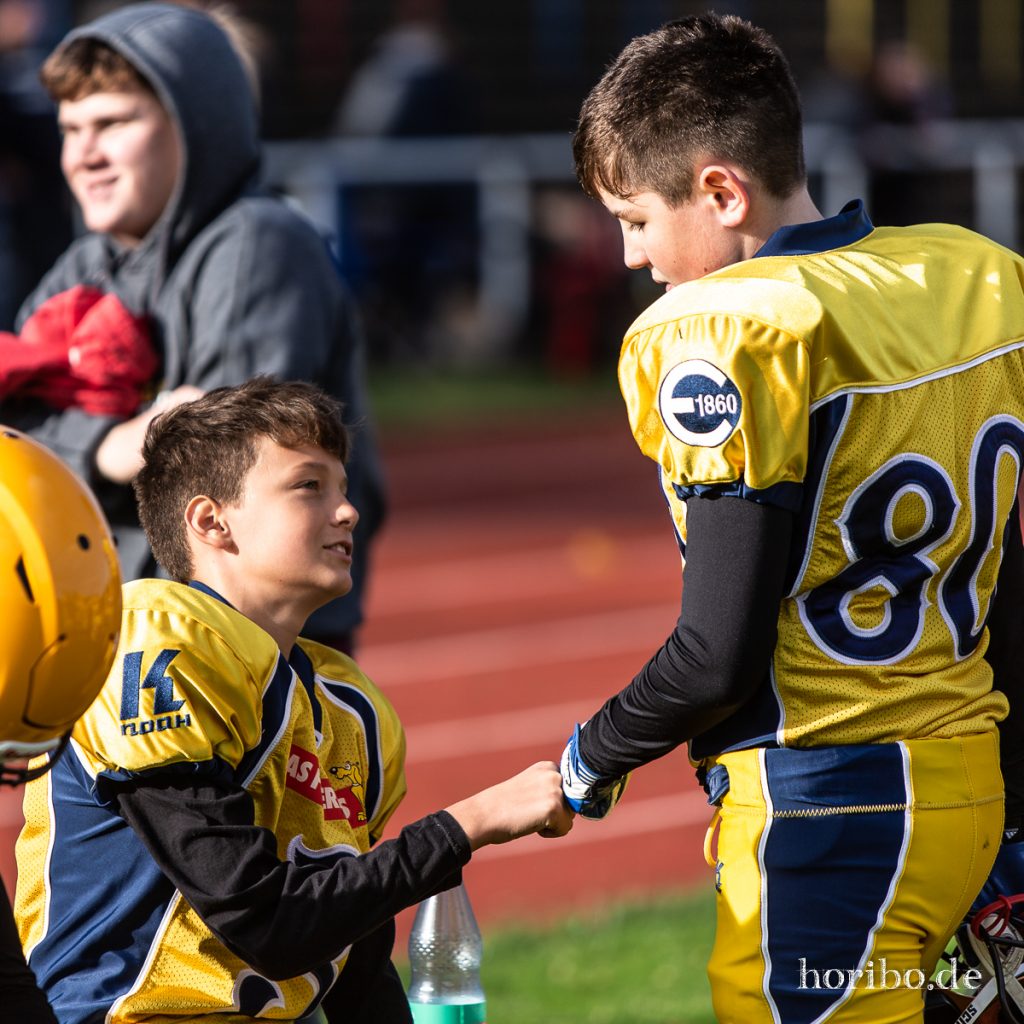 HR-19-10-26-15-32-01-8049