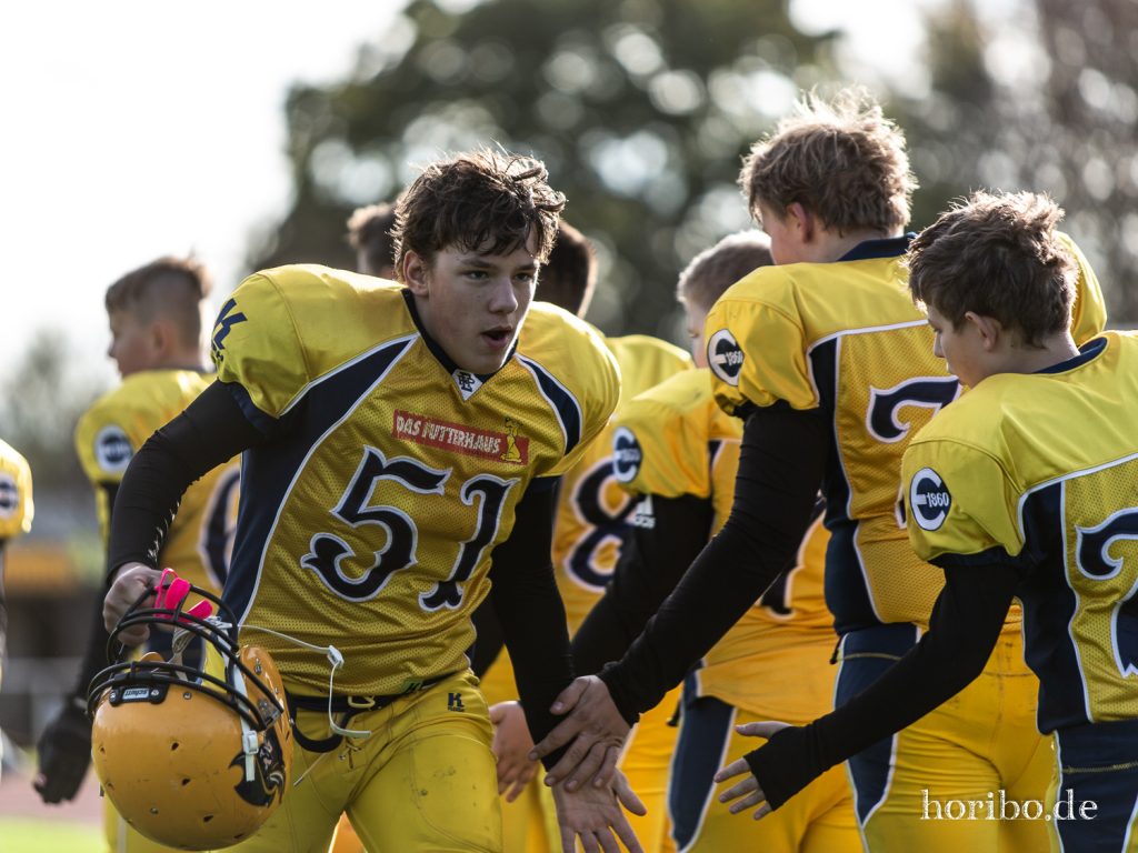 HR-19-10-26-15-40-38-8147