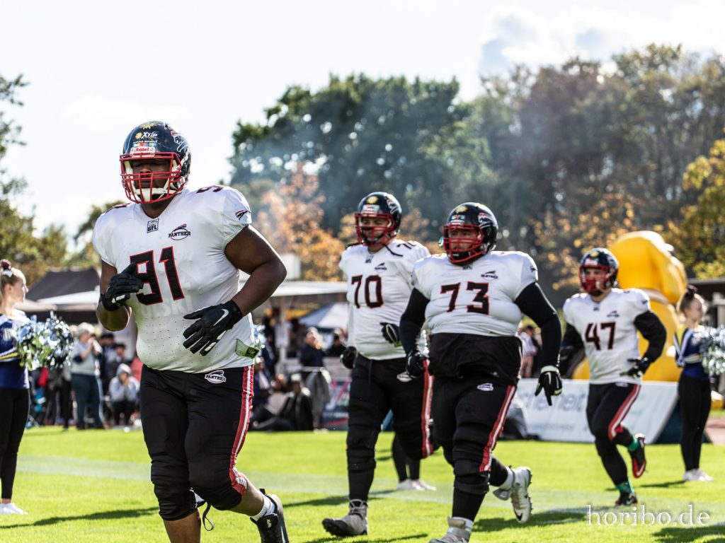 Pirates_vs_Panther_191005-020