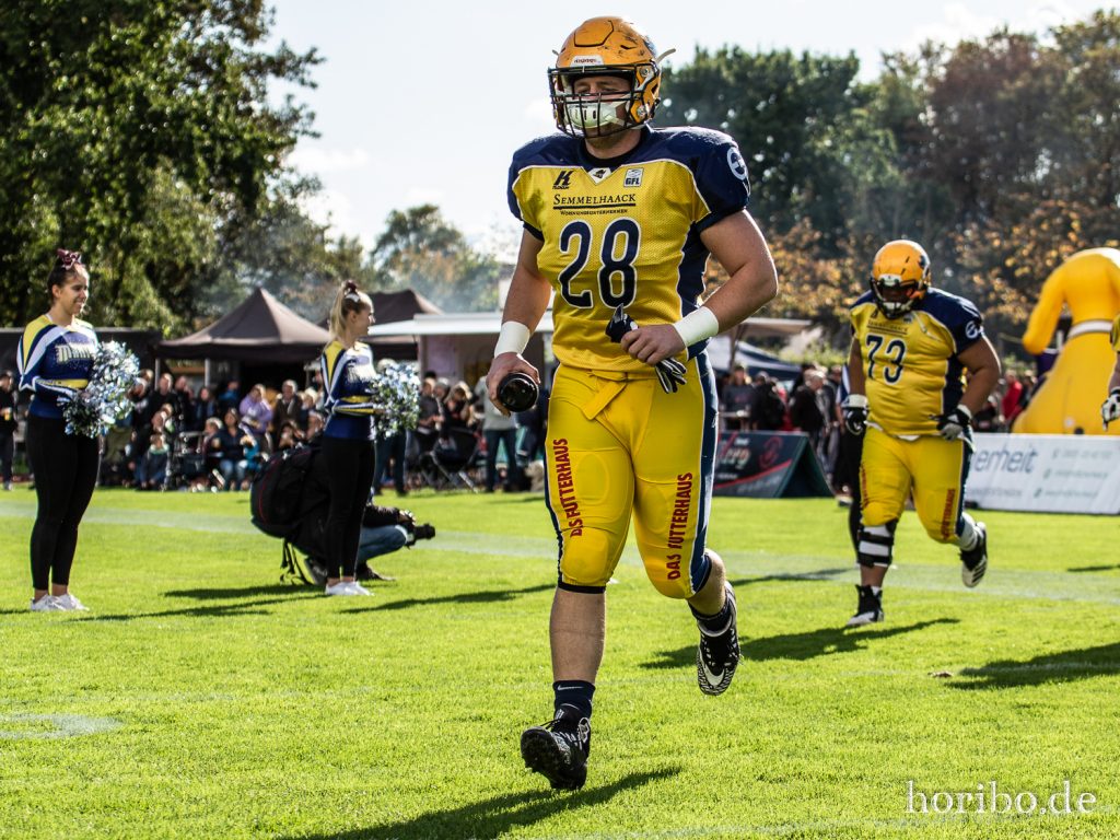 Pirates_vs_Panther_191005-025