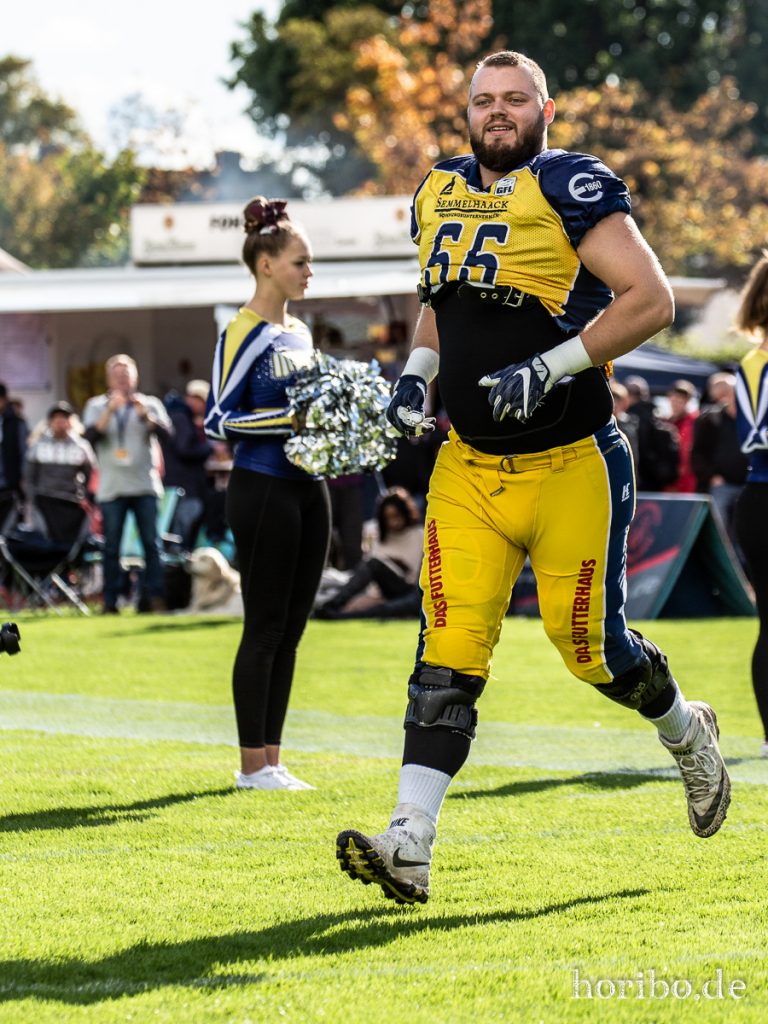 Pirates_vs_Panther_191005-030